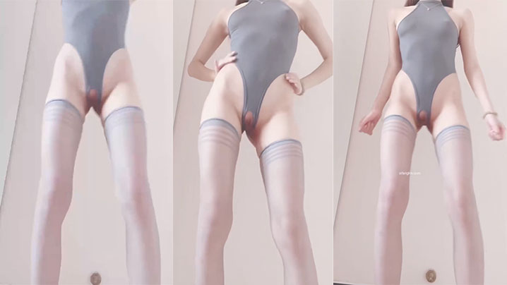 妹子还嫩的逼来看看- www.jdav.vip